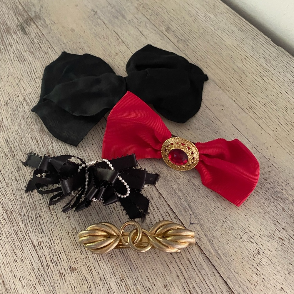 Classic 90s barrette style bow bundle hair accessories